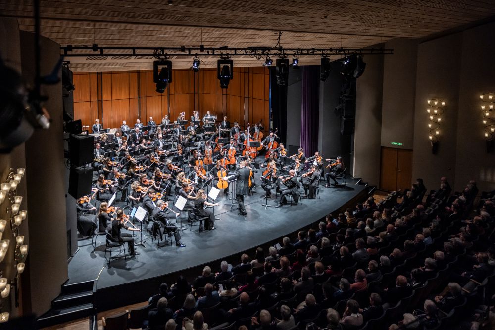 Bild der Bühne mit den argovia philharmonic 